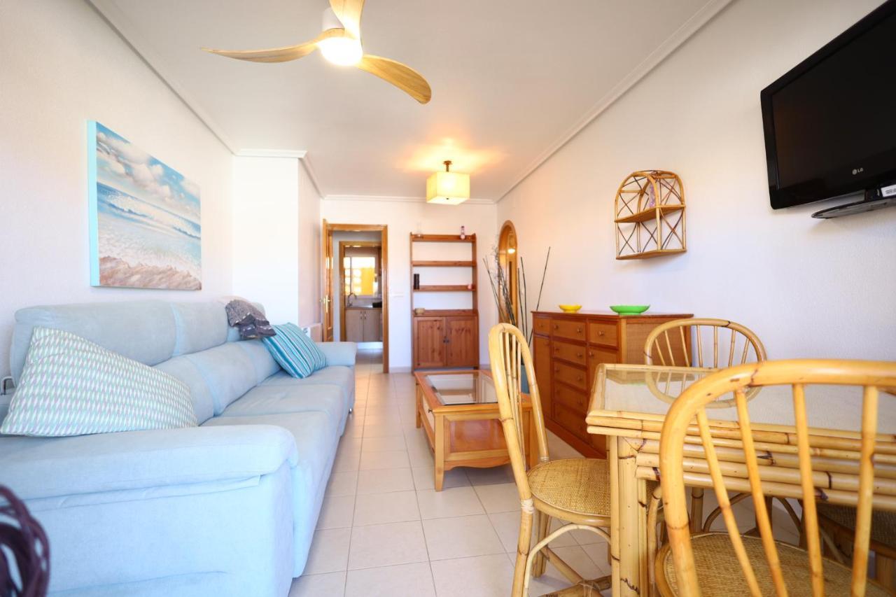 2 Bedroom Apartment At Beach Dehesa De Campoamor Εξωτερικό φωτογραφία