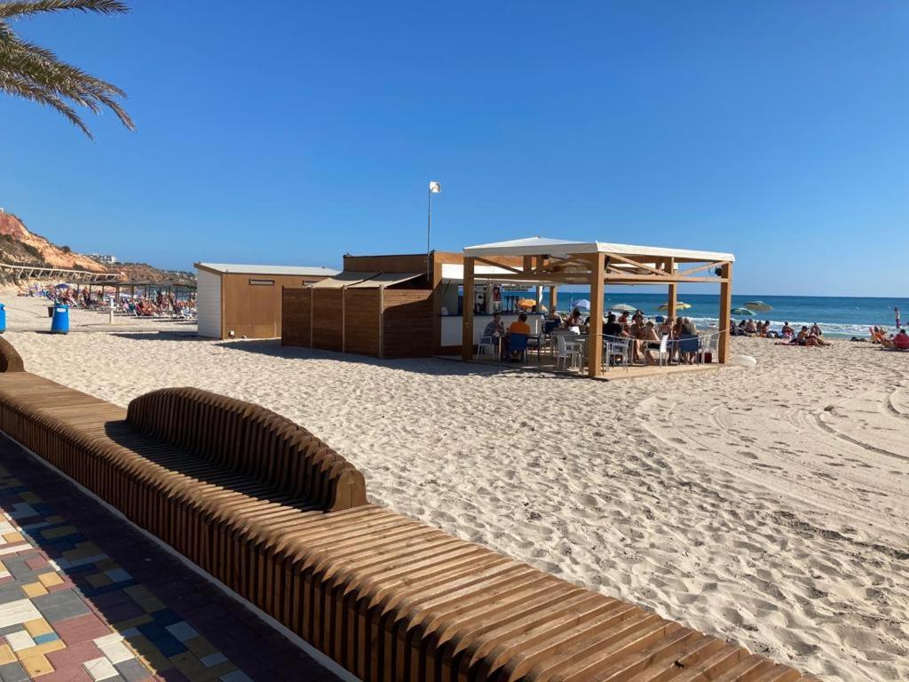 2 Bedroom Apartment At Beach Dehesa De Campoamor Εξωτερικό φωτογραφία